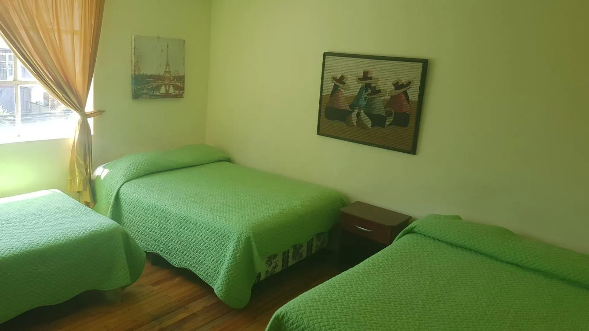 Petite Maison contacts